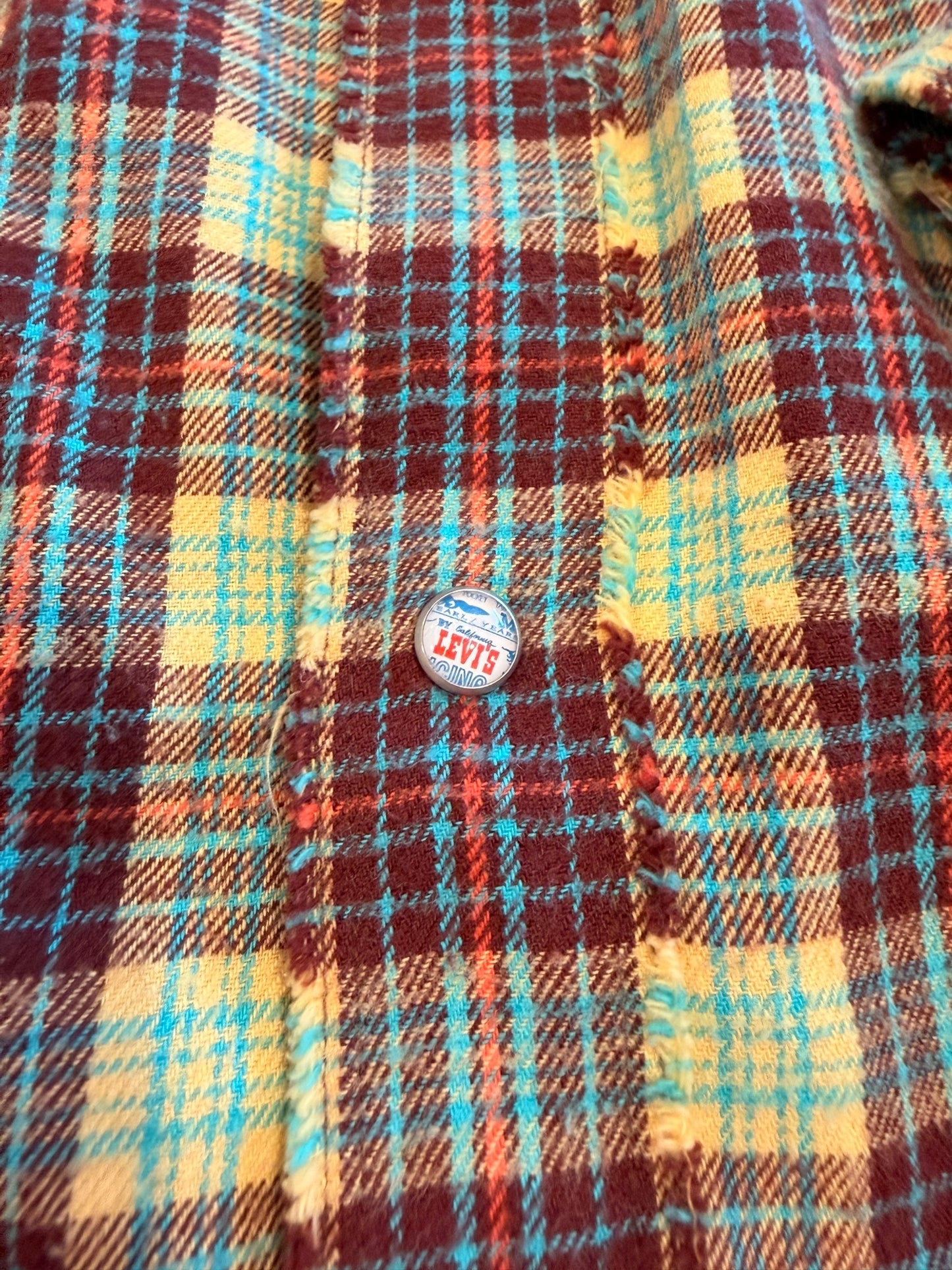 Vintage Levi Strauss Pearl Snap Frayed Flannel Size Large