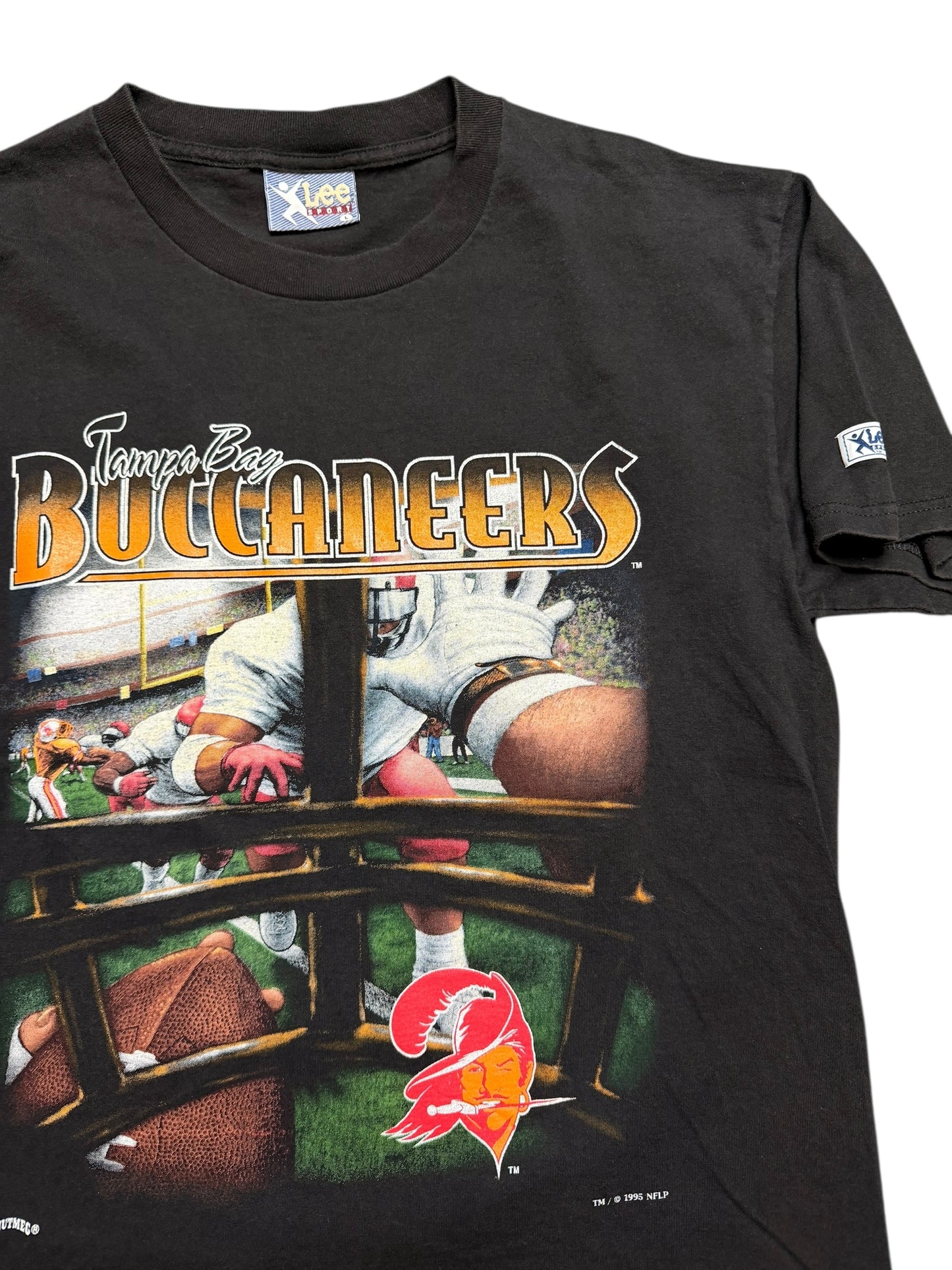 Vintage Tampa Bay Buccaneers “Face Guard” Tee Size Large