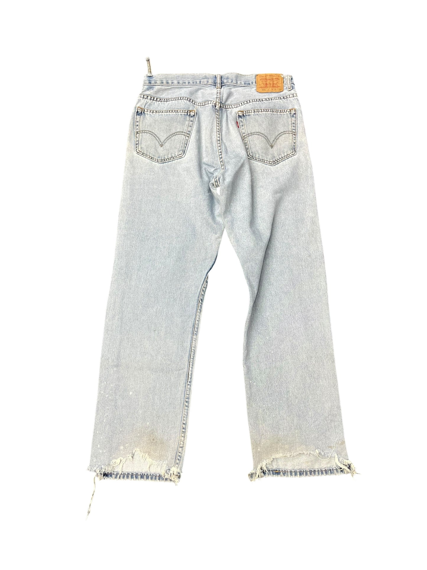 Contemporary Thrashed Levi's 505 Whitewash Denim Jeans 36x32