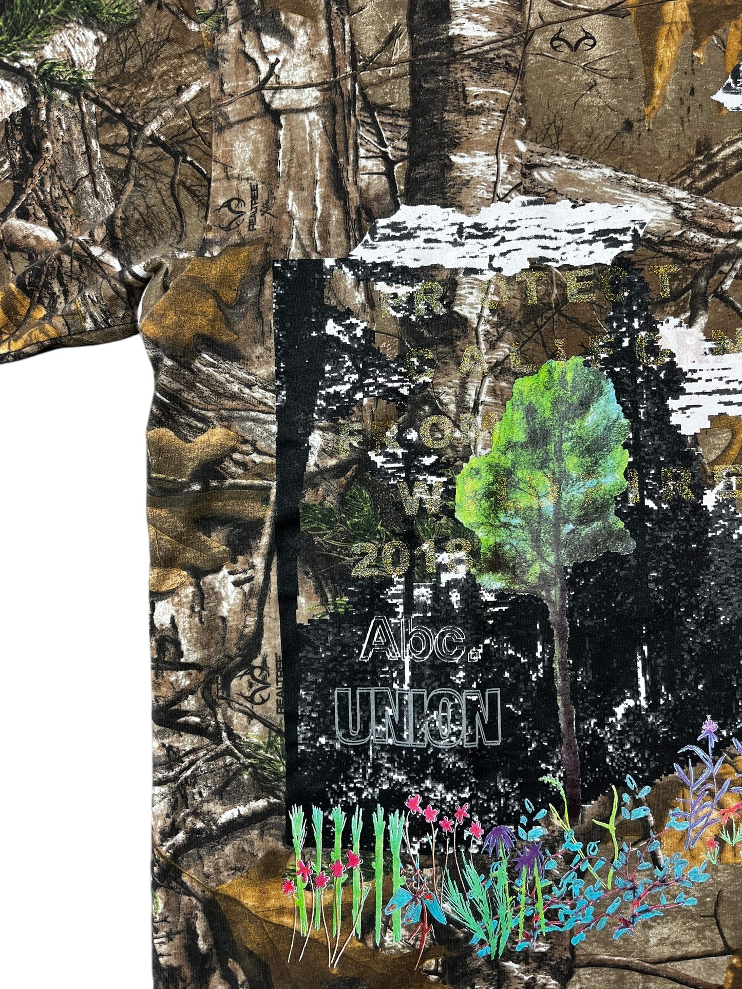 Advisory Board Crystals x Union Collab Camo Print Tee Size L