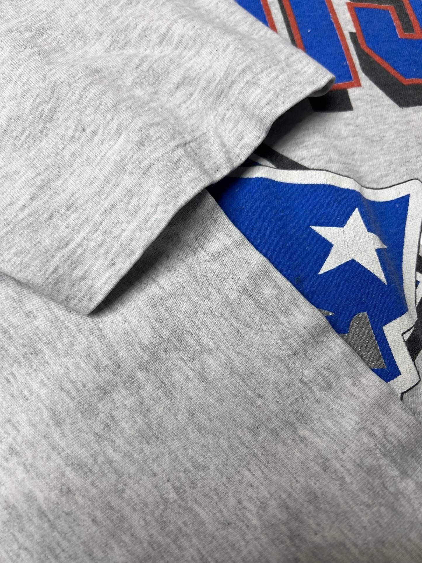 Vintage New England Patriots Zubaz Grey Graphic Tee Size M