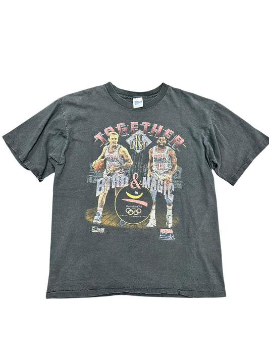 Vintage 90s Faded Bird vs Magic Barcelona Tee Size L
